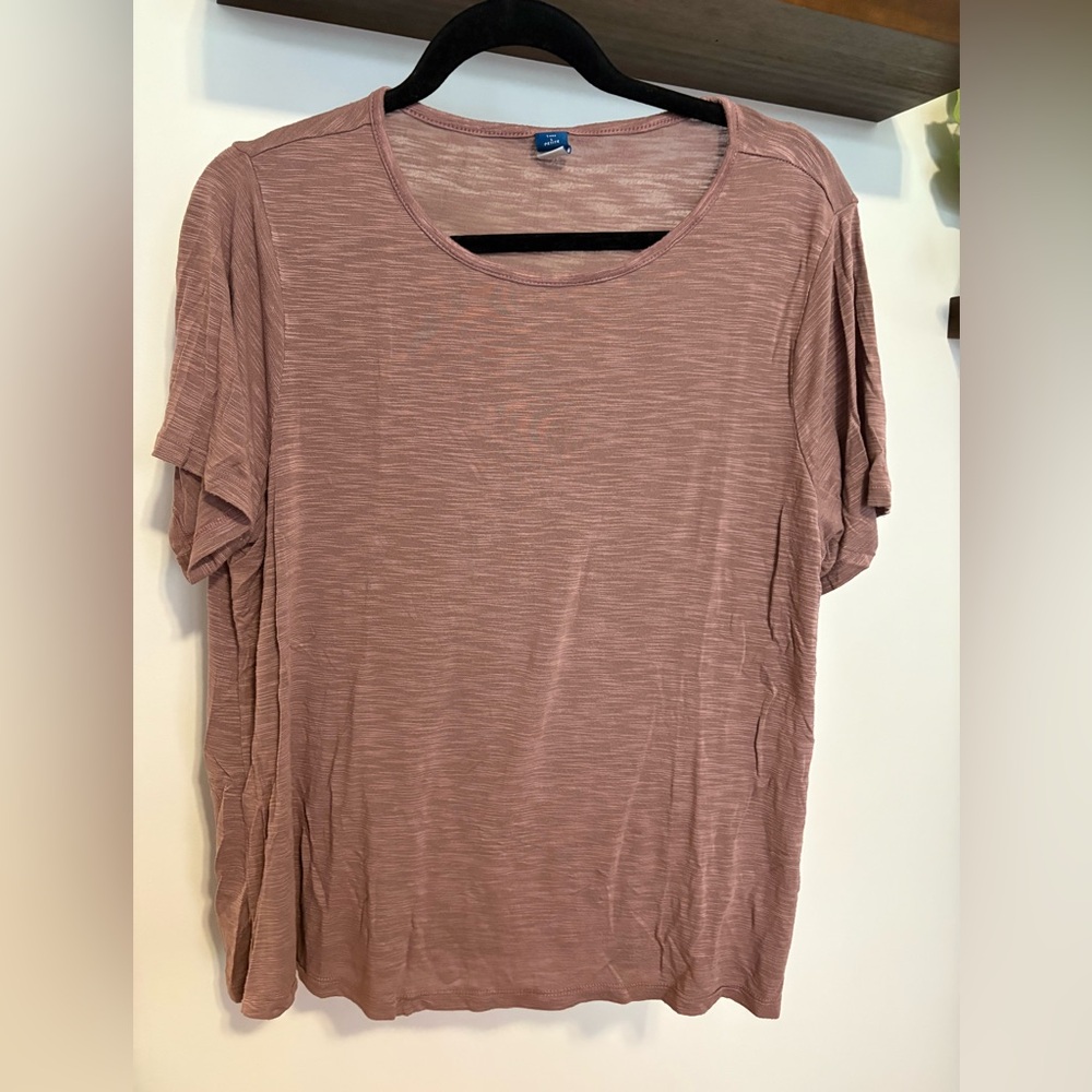 Old Navy Active mauve top. Size large petite